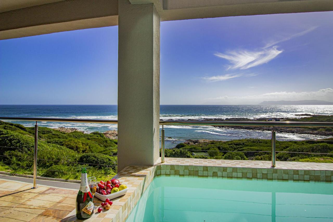 Whale Waters Self Catering Gansbaai Apartment ดิ เคลเดอร์ส ภายนอก รูปภาพ